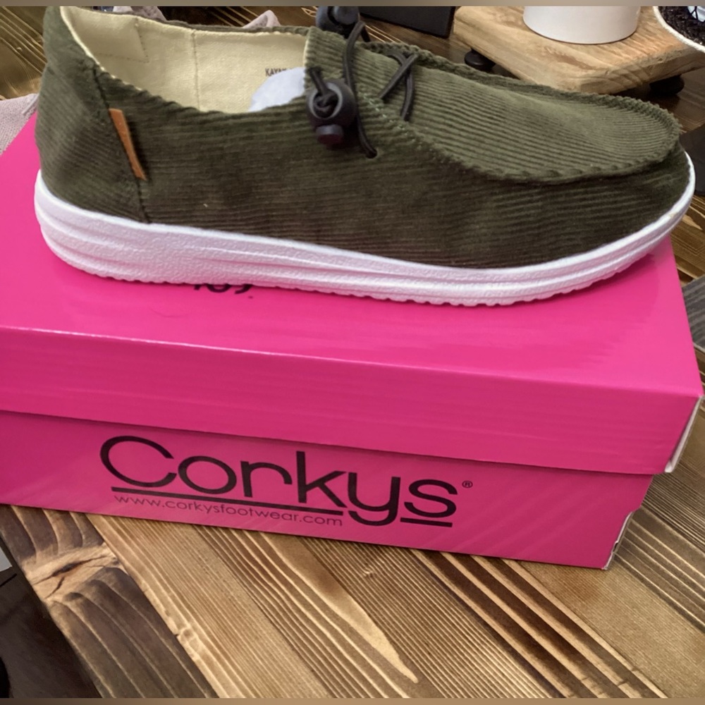Women’s shoes